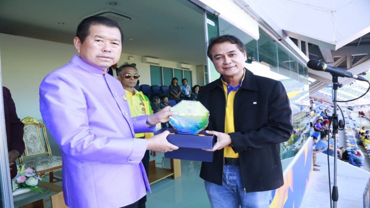 'นิพนธ์' ประธานเปิดการแข่งขันกรีฑาผู้สูงอายุุ 'สารภีเกมส์' สงขลา