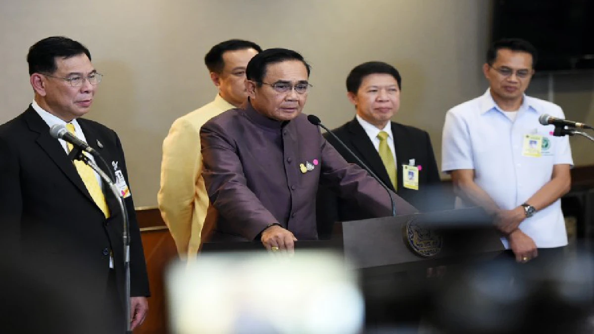 ประเด็นร้อนโซเชียล! ไม่เอารัฐประหาร-ประชาธิปัตย์-ธนาธร-โควิด19