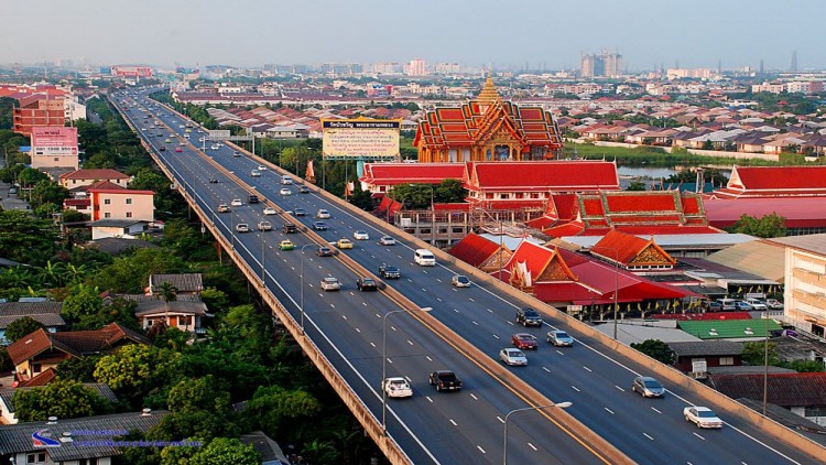 คมนาคมเตรียมชงฟรีทางด่วน รับสงกรานต์ 10  -17 เม.ย.นี้ 