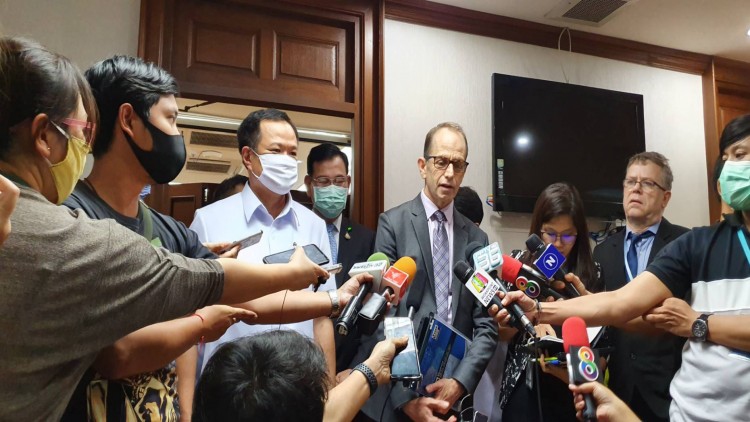 ความเห็น 'ฮูไทย' ต่อมาตรการรัฐรับมือ 'โควิด-19'