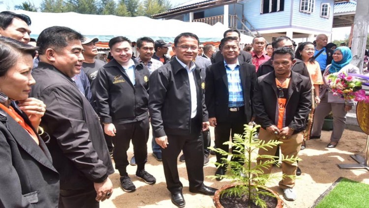 'สามารถ' รุดดูแลปชช.ถูกนายทุนเงินกู้ฟ้อง พร้อมหนุนแคมเปญหยุดโควิด-19