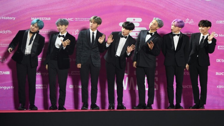 'BTS' ยกเลิกทัวร์คอนเสิร์ตในอเมริกาเหนือ หวั่น 'โควิด-19'