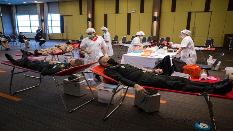 'กองทัพ' บริจาคเลือดกว่า 1 ล้านมิลลิลิตร สำรองสู้โควิด-19