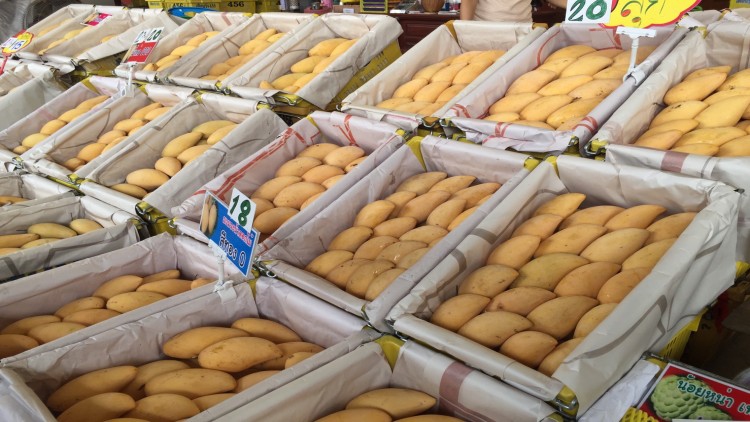 พาณิชย์เปิดกลยุทธ์ 'เอาของให้ลูกค้า'