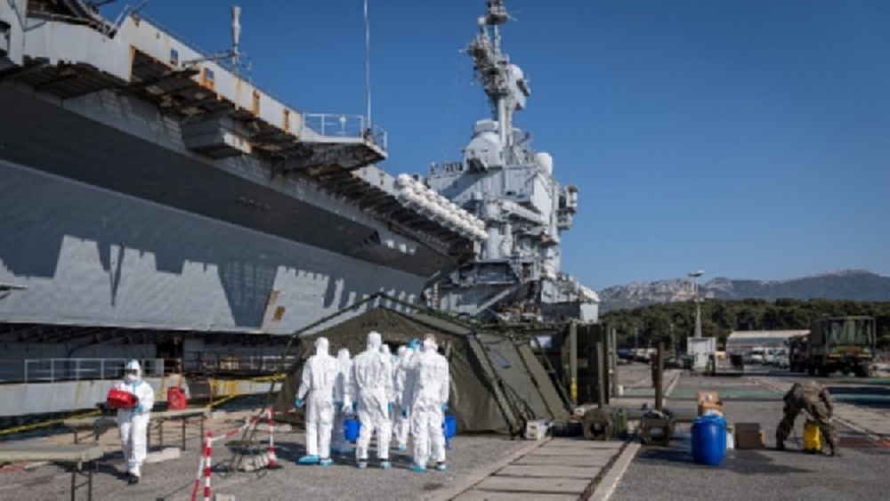 ผวา! พบลูกเรือ 'ชาร์ล เดอ โกล' ติดโควิด 940 นาย  