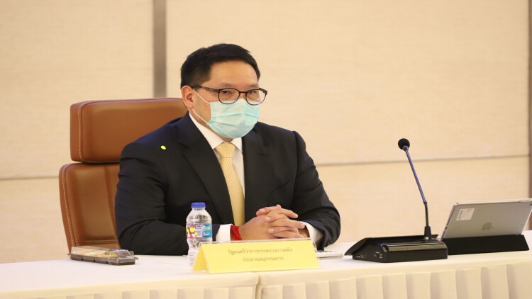 "อุตตม" ประชุมเร่ง 6 โครงการลงทุนอีอีซี