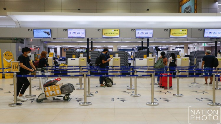 บรรยากาศสนามบิน หลังสายการบินต่างๆ เปิดให้บริการบินในประเทศ วันแรก