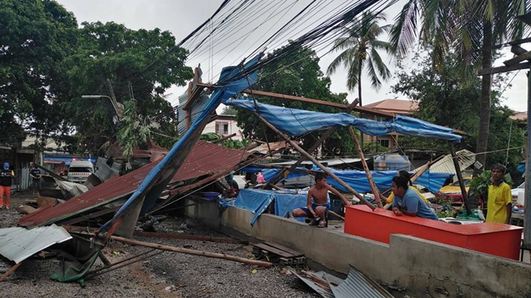 วาตภัยถล่ม 7 จังหวัด บ้านเรือนประชาชนเสียหาย 2,572 หลัง