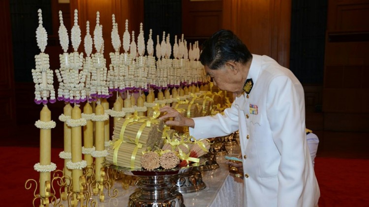 โปรดเกล้าฯ ให้ผู้แทนพระองค์ ในการพระราชพิธีทรงบำเพ็ญพระราชกุศลวิสาขบูชาและวันถวายพระเพลิงพระพุทธเจ้า