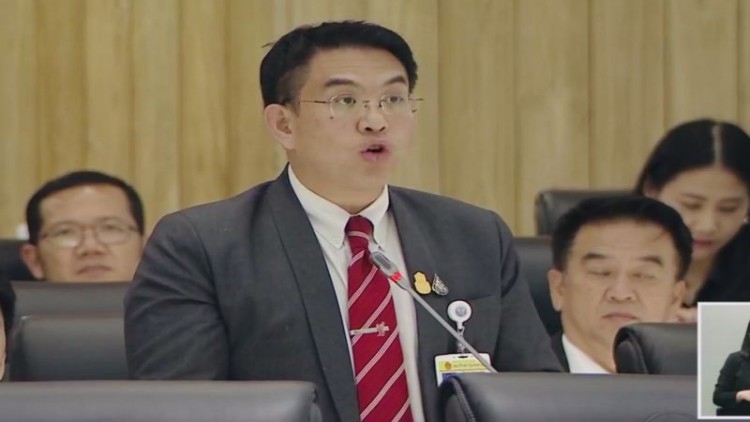 'ก้าวไกล' ชี้ 3 สาเหตุ 'ประกันสังคม' จ่ายชดเชยล่าช้า