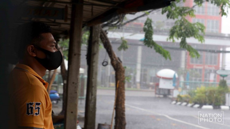 'พยากรณ์อากาศ' ไทยยังระอุ กรุงเทพฯ เสี่ยงเจอฝนฟ้าคะนอง