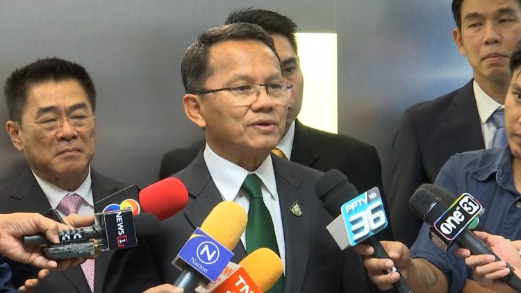 'สมศักดิ์' ปัดตอบ กก.บห.พปชร.ชุดใหม่ จะอยู่ยาวหรือไม่