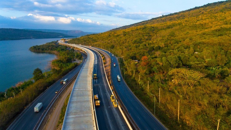 'คมนาคม' สั่ง สนข.-ทล.-รฟท.เดินหน้าศึกษา 8 เส้นทาง ดันมอเตอร์เวย์ขนานรถไฟทางคู่