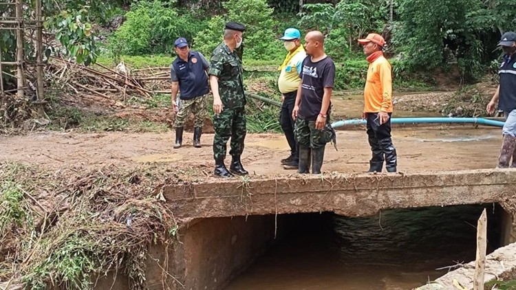 เกิดน้ำไหลหลาก 5 จังหวัด ชาวบ้านเดือดร้อน 457 ครัวเรือน