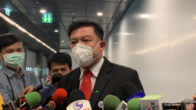 'สิระ' จ่อปลด 'พรรณิการ์' พ้นที่ปรึกษากมธ.กฎหมาย