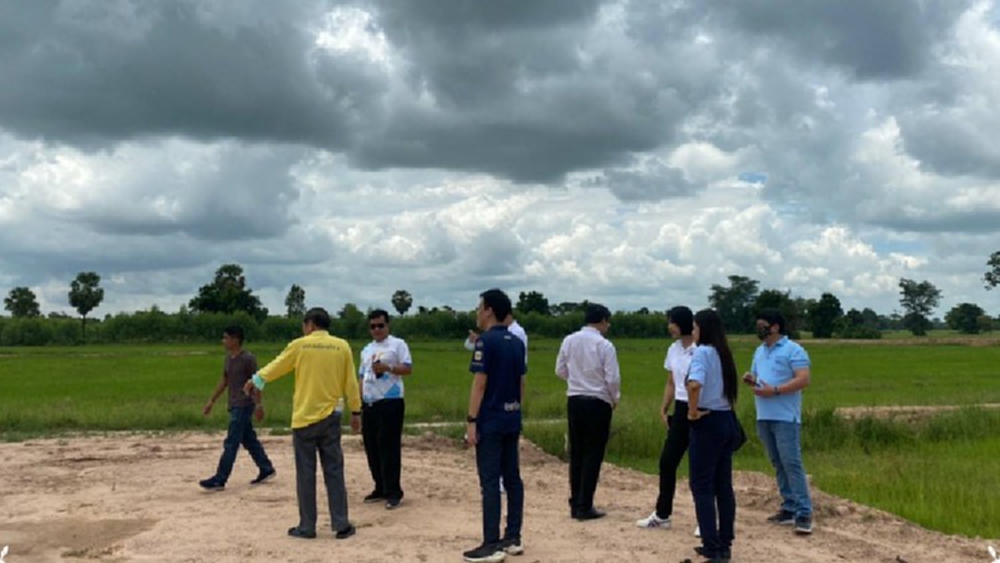 พาณิชย์บุรีรัมย์ลงพื้นที่สำรวจปริมาณข้าว พร้อมชี้แจงประกันรายได้เฟสสอง
