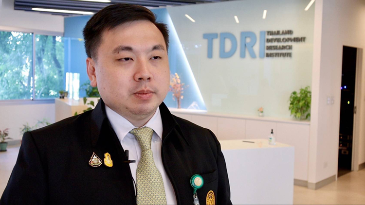 เสนอญัตติตั้ง กมธ.วิสามัญป้องกันไม่ให้กรุงเทพฯน้ำท่วม