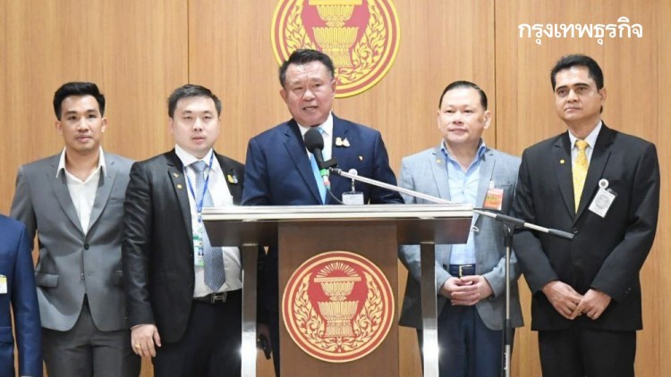 คณะทำงานสภาฯ เชิญ 'พ.ต.ท.สันธนะ' และ 'เสี่ยโป้' นั่งที่ปรึกษาแก้ปัญหาบ่อนพนัน
