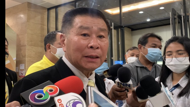 'เสรีพิศุทธ์' ลั่นชะลอซื้อเรือดำน้ำไม่ใช่ทางออก ต้องยุติโครงการไปเลย