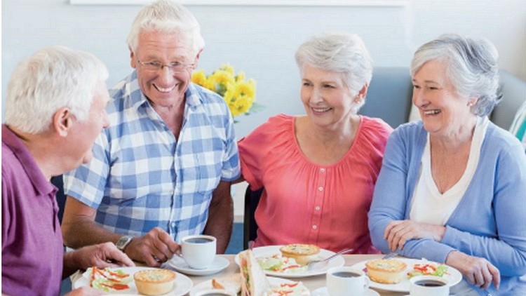 สูงวัยในที่เดิม VS สูงวัยในที่ใหม่ ทางเลือกยุคเกิดน้อยอายุยืน