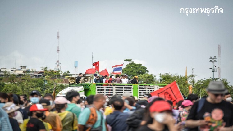 นปช. ในวันที่กลับมาลงถนน 'ให้น้องเป็นผู้นำ พวกเราเป็นผู้ตาม'