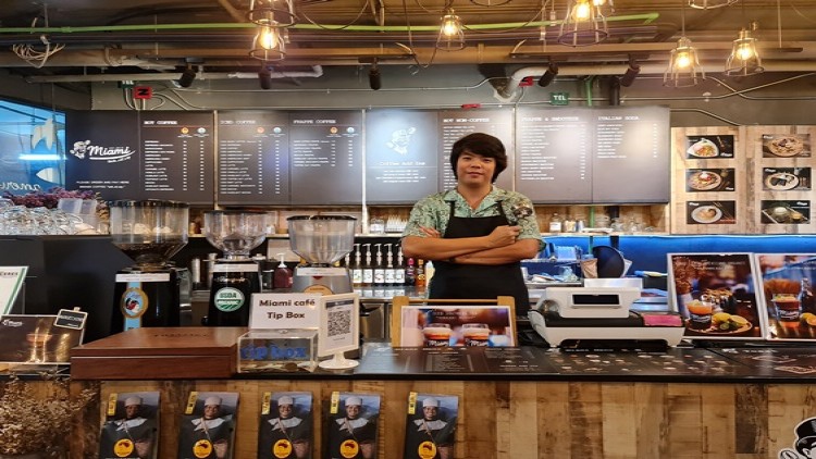 จากวิศวกรโรงงานสุดแซ่บ สู่เจ้าของร้านกาแฟไมอามี่