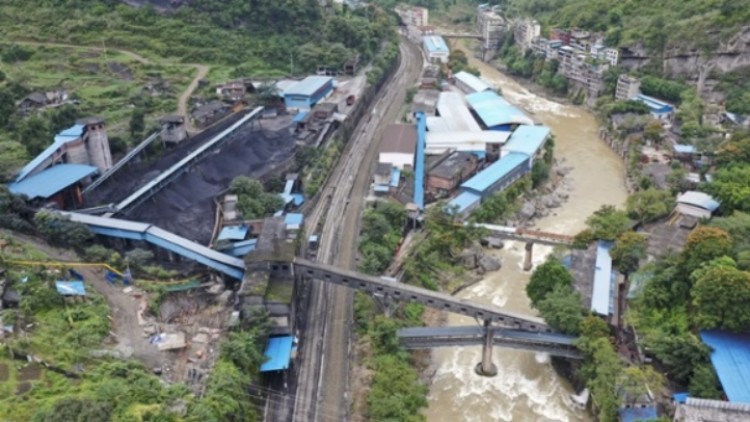 ไฟไหม้ ‘เหมืองถ่านหิน’ ฉงชิ่ง ดับแล้ว 16 ศพ