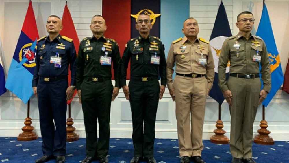 'ผบ.ทหารสูงสุด'ลั่นทหารยุคใหม่ไม่ปฏิวัติ 