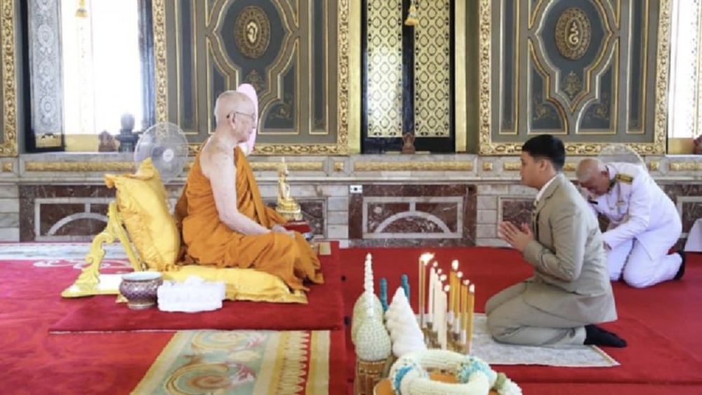 ‘เจ้าฟ้าทีปังกรรัศมีโชติ’ เสด็จไปทรงบำเพ็ญพระกุศลและทรงสนทนาธรรมกับ ‘สมเด็จพระสังฆราช’ 