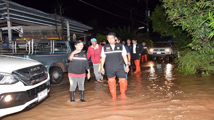 กรมชลฯ เร่งระบายน้ำจากโคราชลงแม่น้ำมูล