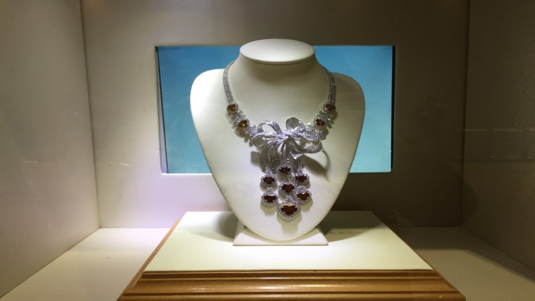 พาณิชย์ ดันอุตสาหกรรมอัญมณีและเครื่องประดับสู่โลกออนไลน์