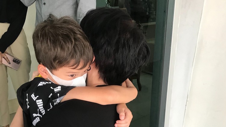 วันที่รอคอย! "ไมค์ พิรัชต์" เล่านาทีได้อยู่กับ "แม็กซ์เวลล์" ขอบคุณทุกกำลังใจ