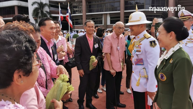"ผบ.ทบ." ปัดตอบ ยกเลิกประกาศสถานการณ์ฉุกเฉินร้ายแรง
