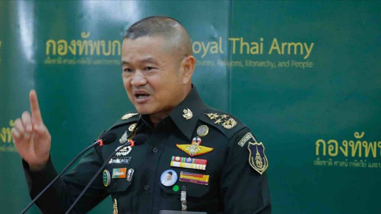 โปรดเกล้าฯ 'บิ๊กบี้' ขึ้น ผบ.ฉก.ทม. แทน 'บิ๊กแดง'