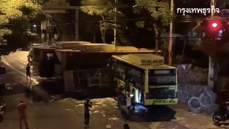 จนท.เร่งตรวจสอบรถเมล์แก๊สรั่ว บริเวณแยกเกียกกาย