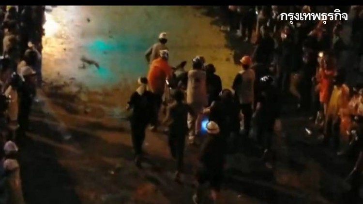  ป่วน!แยกเกียกกาย มีผู้ถูกยิง 4 ราย และพบปา 'ระเบิดปิงปอง'