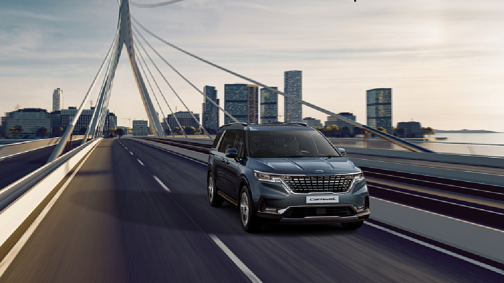 เกีย 'แกรนด์ คาร์นิวัล' เจน 4 พร้อมลุย