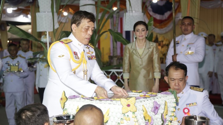 ‘ในหลวง-พระราชินี’ เสด็จฯ ทรงเปิดอาคารที่ทำการศาลจ.นครปฐม