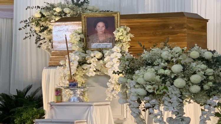 พรุ่งนี้สวดคืนสุดท้าย “คุณแม่สนิท” มารดา “บุญลือ” เลื่อนสวด 19.00 น.  พร้อมเก็บศพที่บ้านสวนประเสริฐโสภา