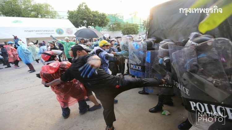 'ความมั่นคง' หวั่น 'ม็อบ' ชน 'ม็อบ' ออกเอกสารสกัด 
