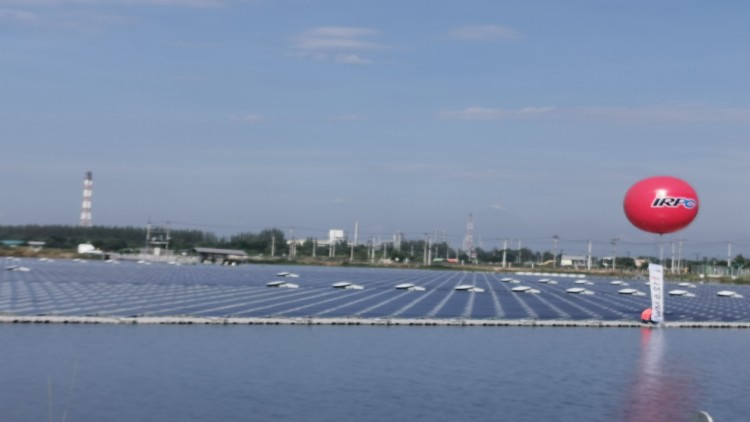 IRPC เปิด 'สวนโซลาร์ลอยน้ำ' ขนาด 12.5 เมกะวัตต์ ใหญ่สุดในเอเชีย
