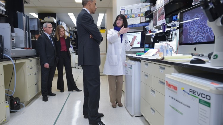 ผู้นำโลกจ่อฉีดวัคซีนโควิดโชว์เรียกความเชื่อมั่น