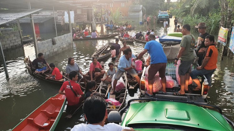 กพร. ร่วมกับผู้ประกอบการเหมืองแร่ในพื้นที่ภาคใต้ เร่งช่วยเหลือผู้ประสบอุทกภัย 
