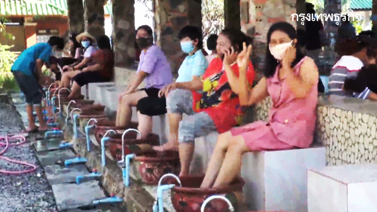 'คนละครึ่ง' คึกคัก ร้านค้ายอดขายพุ่งสูง ขายดีตลอดทั้งวันทำแทบไม่ทัน