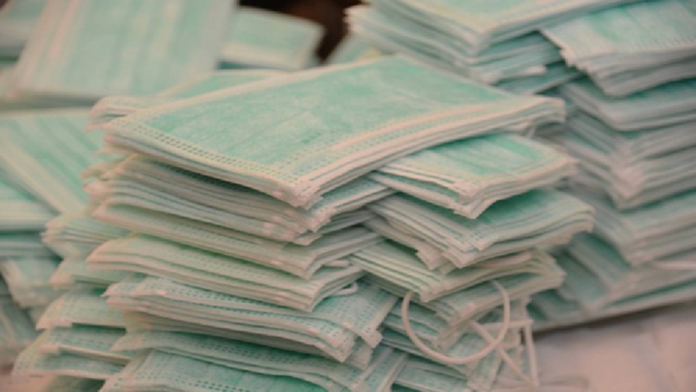 พาณิชย์ ขู่ ฉวยโอกาสขึ้นราคาหน้ากากอนามัย เจอปรับจำคุก