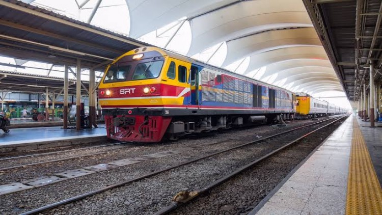 ร.ฟ.ท.ปรับให้บริการเดินรถ งด 2 ขบวน วงเวียนใหญ่ - มหาชัย