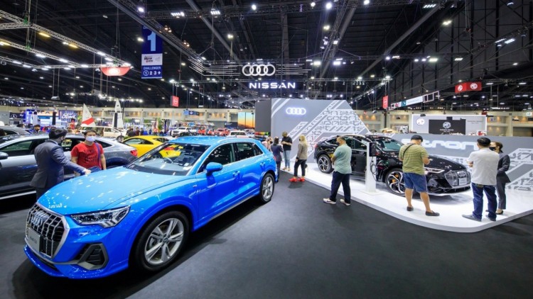 ตลาดรถ 11 เดือน เฉียด 7 แสนคัน