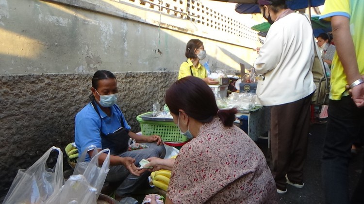 พิษณุโลก สวมหน้ากากอนามัยมากขึ้น หลังพบการระบาดระลอกใหม่