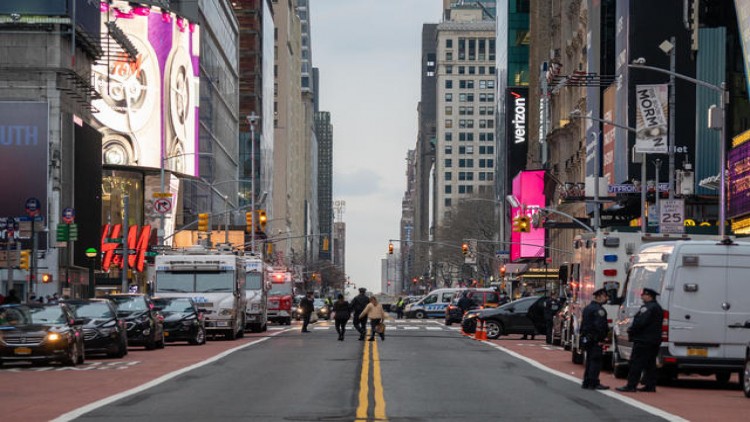 นิวยอร์กเคาท์ดาวน์วิถีใหม่ห้ามคนทั่วไปเข้าชม