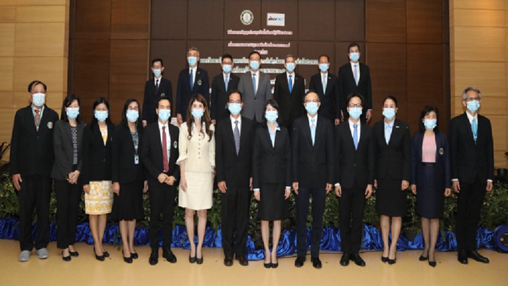 IRPC ร่วมทุน ม.นวมินทร์ จัดตั้งห้องแล็บตรวจสอบมาตรฐานผลิตภัณฑ์ทางการแพทย์